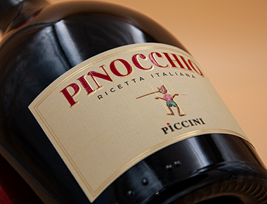 이마트 국민와인 시리즈로 ‘피치니 피노키오’ 와인 출시 
